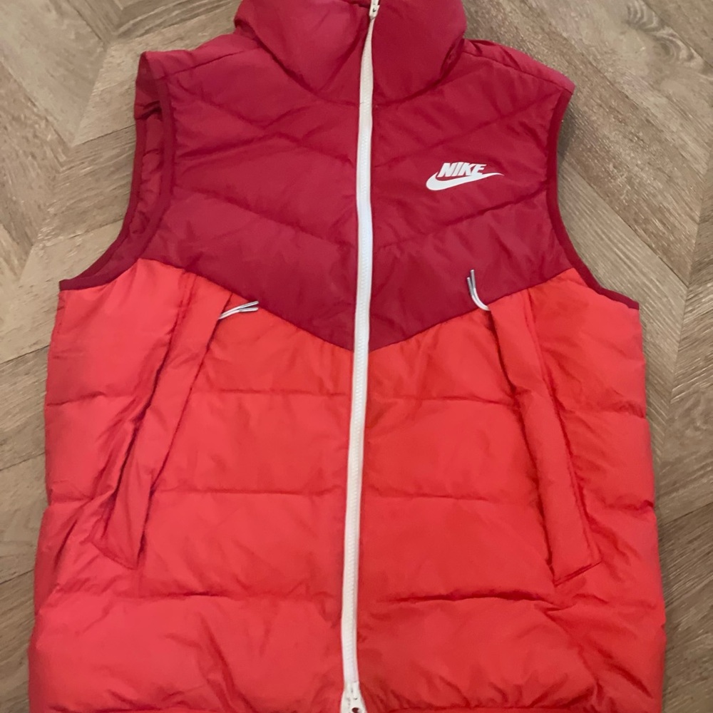Nike Two-Tone Red Puffer Vest